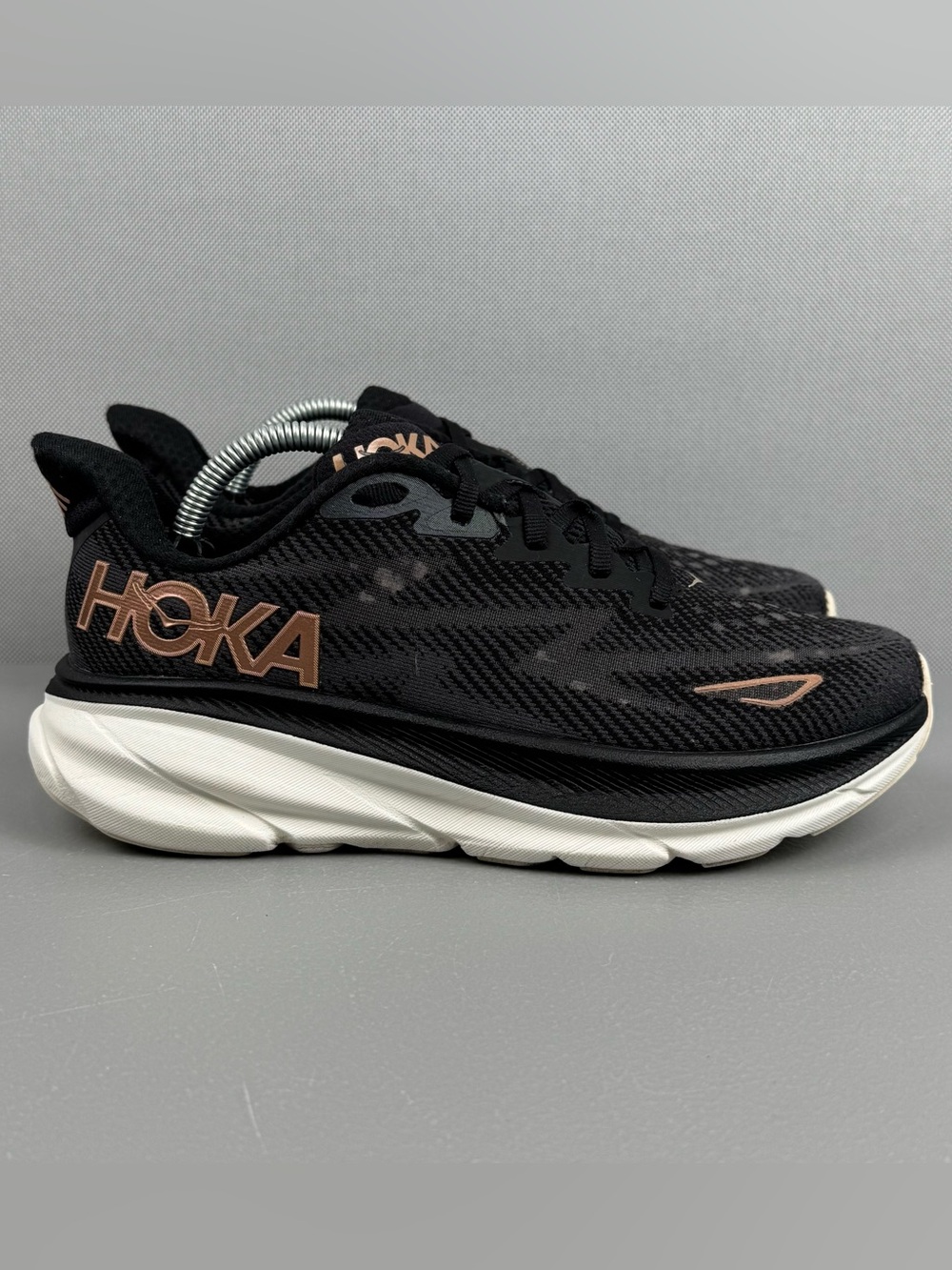 Hoka One One Clifton 9 Running Shoes Women 6 B Black Rose Gold 1127896 BRGL